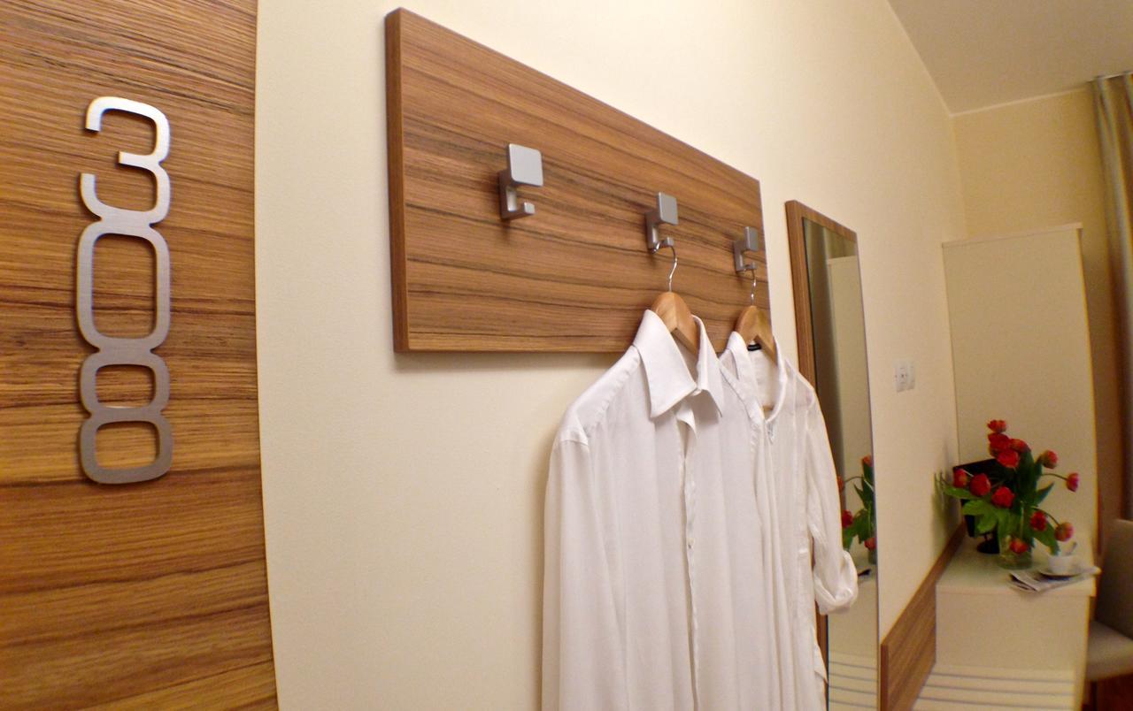 Hotel Forum Baranzate Luaran gambar