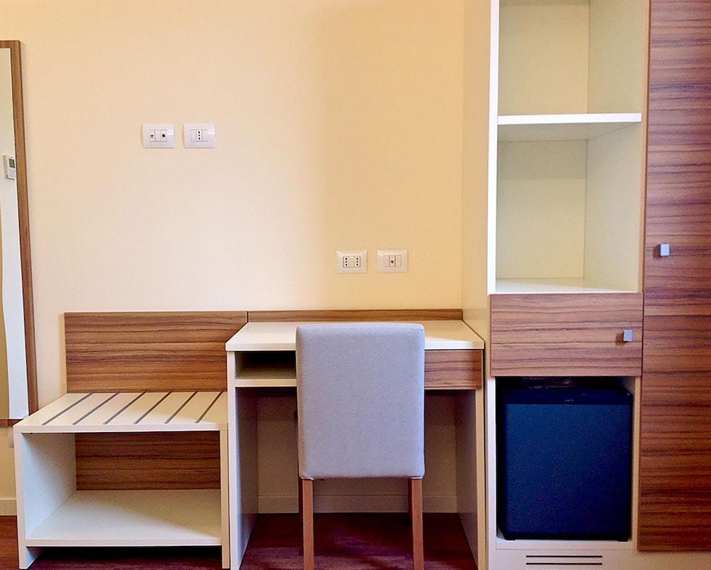 Hotel Forum Baranzate Luaran gambar